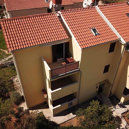 Apartment Diminic Melin Крес Екстериор снимка